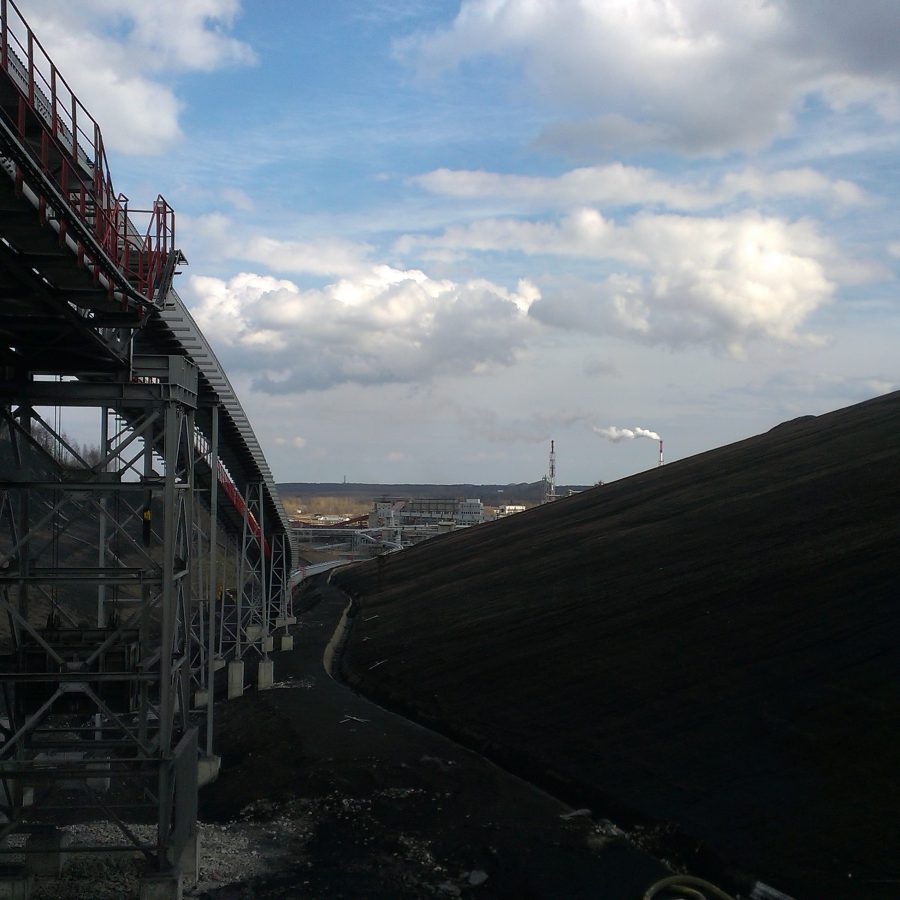 Installation of the gate control panel on the  conveyor