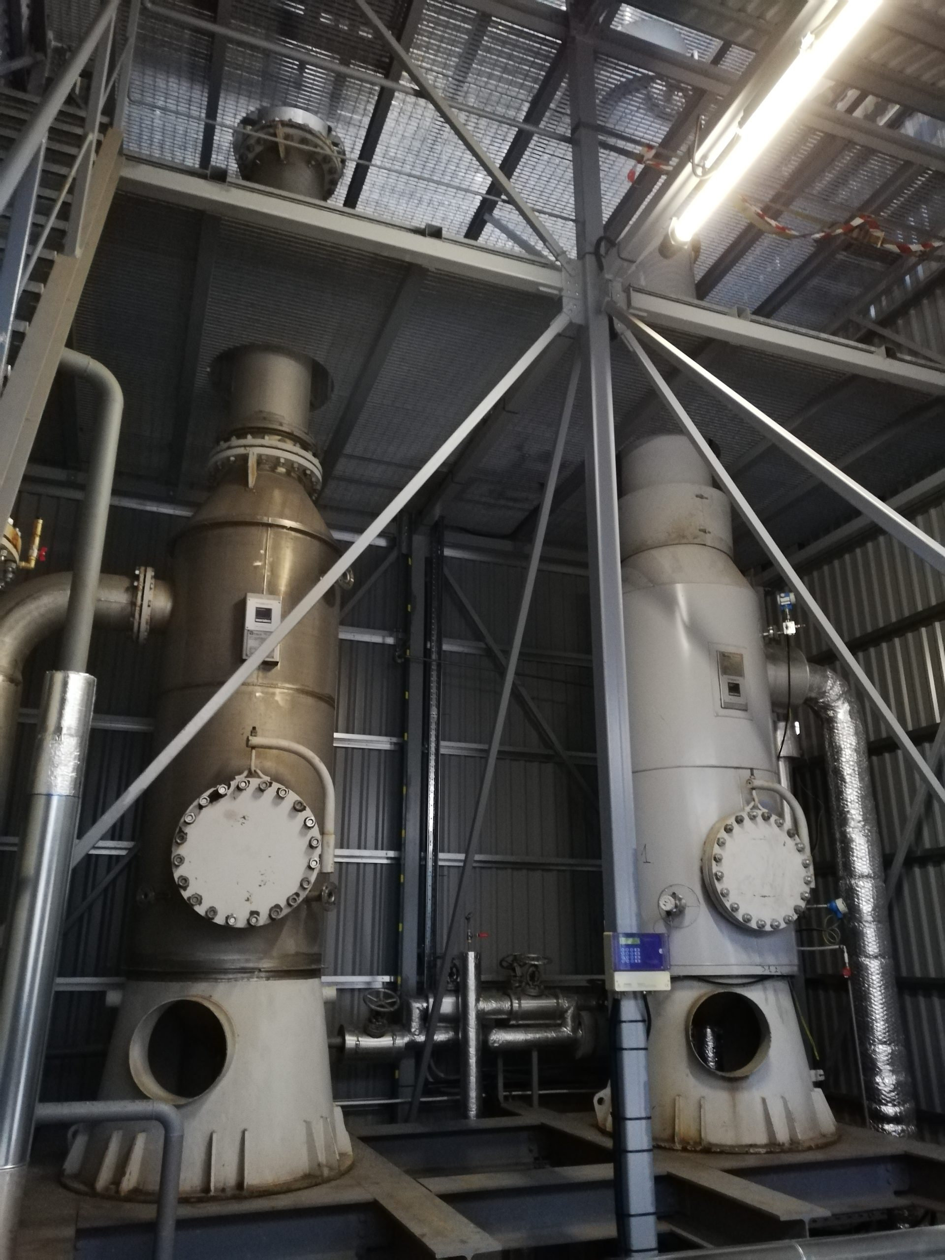 Distillation plant